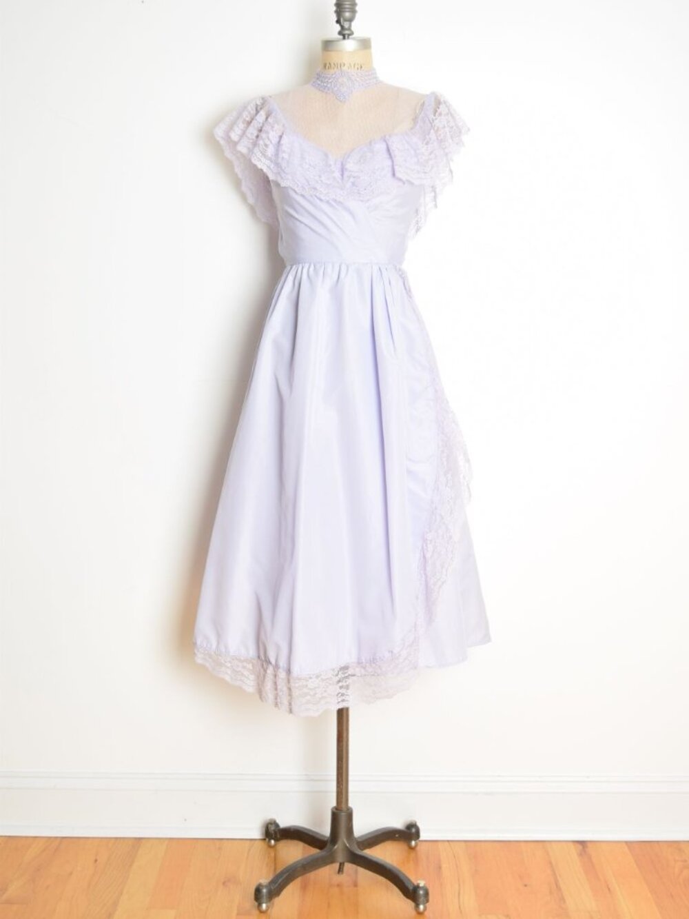 vintage 70s dress Victorian cottagecore lavender lace ruffle party midi XS